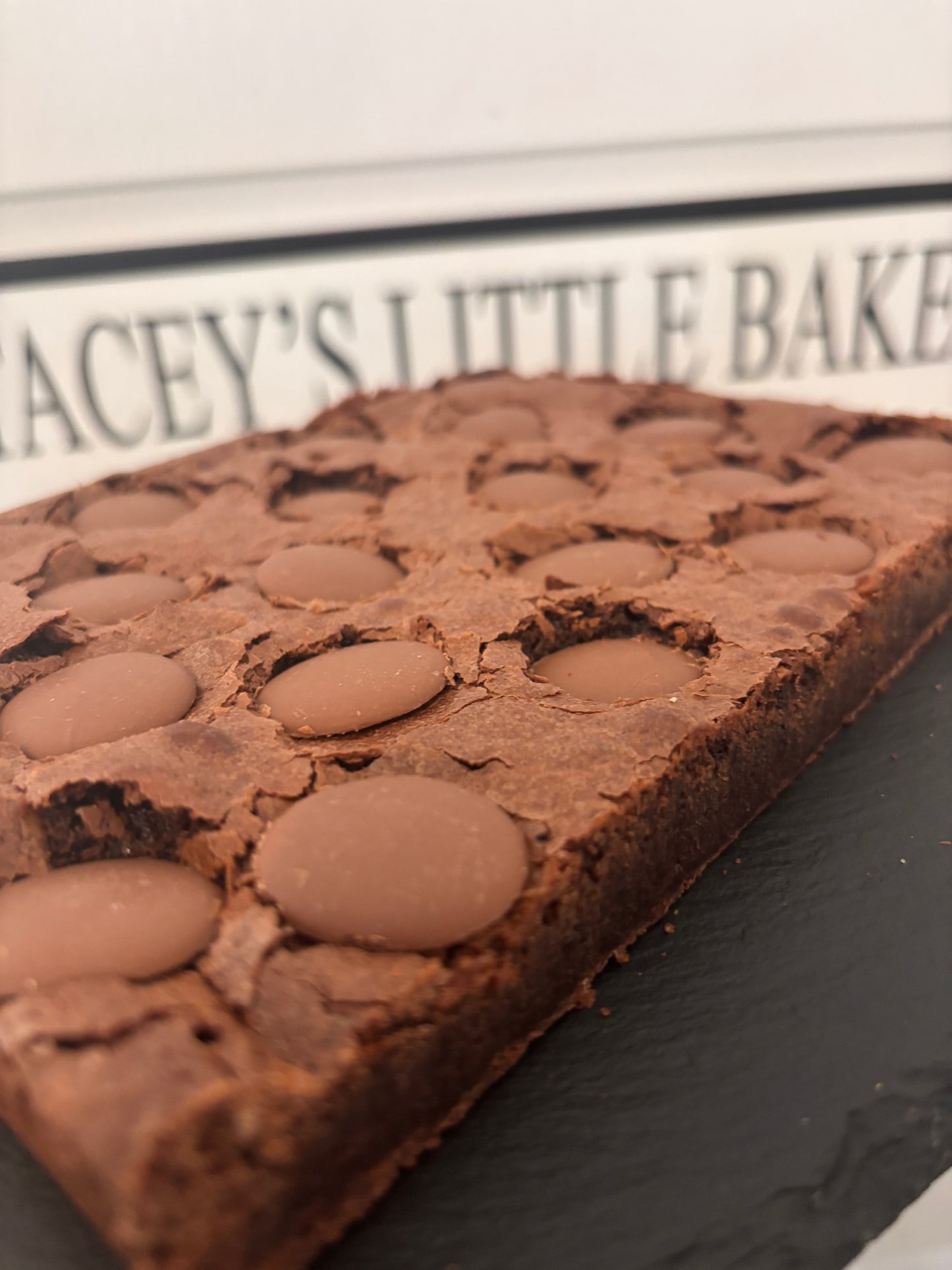Cadbury Buttons Brownie Slab